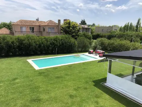 Casa en Alquiler en Villanueva, USD 2.150