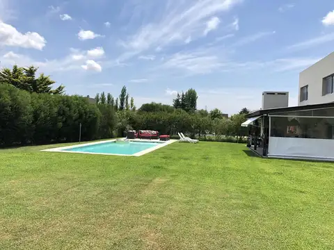 Casa en Alquiler - Santa Catalina - Villanueva