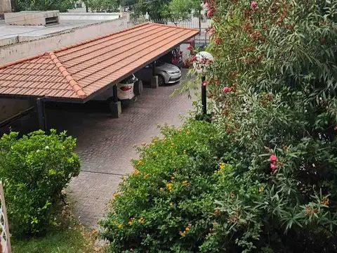 Departamento 5 ambientes con 2 baños