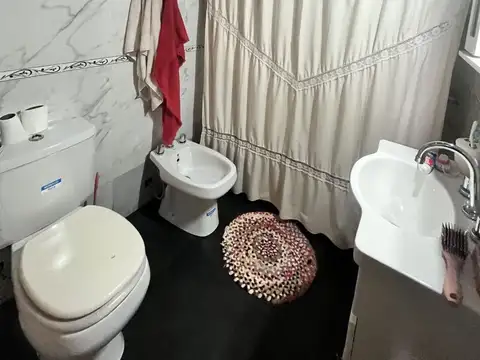 Depto Tipo Casa en Venta 60 años