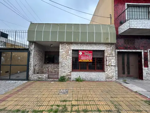 Departamento tipo casa al frente 3 ambientes Ramos mejia