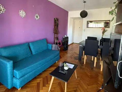 Mahatma Gandhi 600, Piso 8