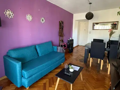 Mahatma Gandhi 600, Piso 8