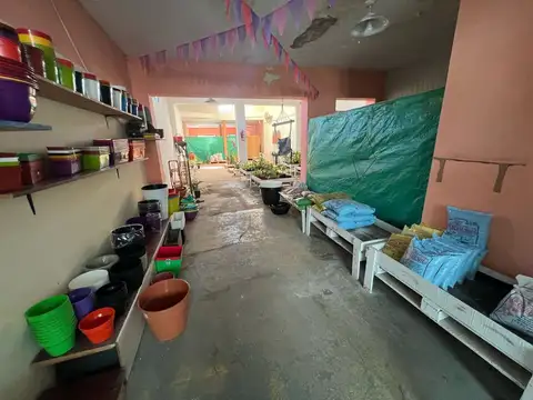 Casa 5 ambientes con 1 baño