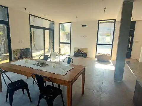 CASA 2 VENTA OPORTUNIDAD MORENO INGRESO + CUOTAS