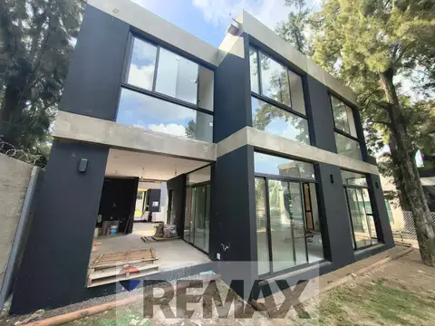 Casa en Venta en Moreno, USD 141.000