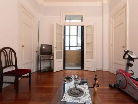 Depto Tipo Casa en Venta 102 años