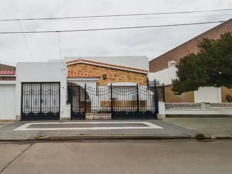 VENTA - CASA - 2 DORMITORIOS - PUNTA ALTA