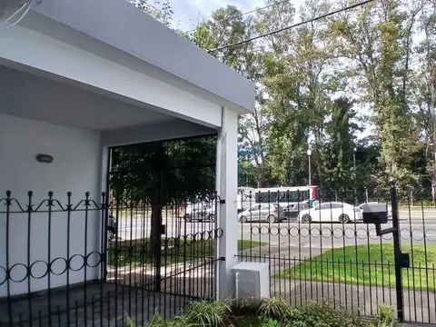 Casa Monoambiente con 2 baños