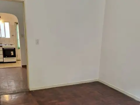 Depto Tipo Casa en Alquiler de 1 dormitorio