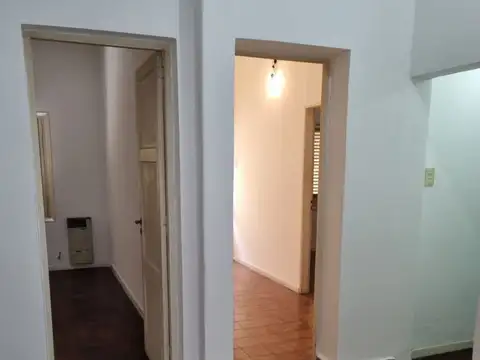 Depto Tipo Casa en Alquiler 40 años