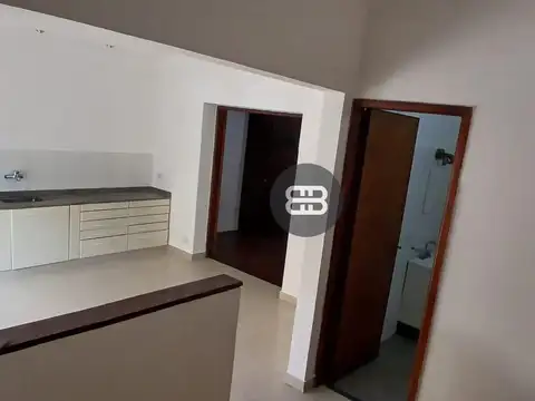 Departamento en Alquiler en Villa Lynch, $ 490.000