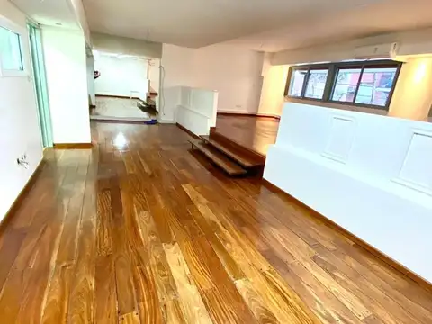 Oficina 5 ambientes con 3 baños