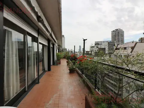 VENTA Departamento 5 ambientes con Terraza Quincho y Cochera en La Isla, Recoleta