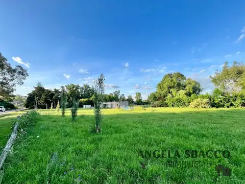 Hermoso Terreno en Parque Jularo .