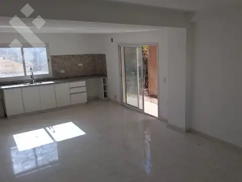 Depto Tipo Casa en Venta en Plottier, USD 134.000