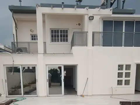 El Criollo 1300, Piso 1