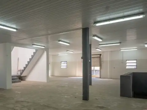 Venta GALPÓN DEPÓSITO CON VIVIENDA - LOMAS DEL MIRADOR