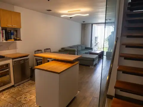 Venta triplex 5 amb con pileta en Florida