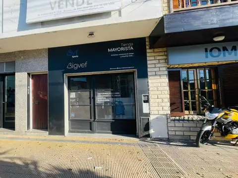 CASA EN VENTA 3 DORMITORIOS