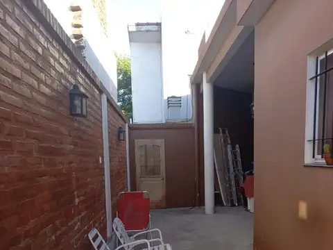 Venta departamento PH de 2 ambientes en Wilde