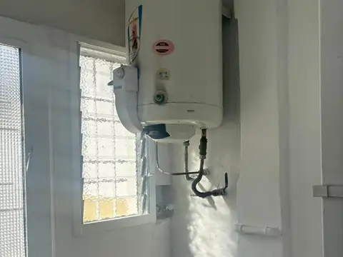 Venta de PH 3 ambientes con  patio. Apto Crédito
