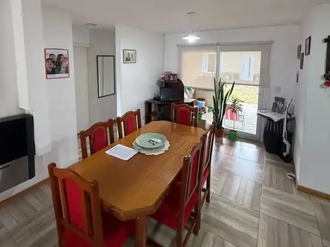 Casa con Quincho Barrio Pioneros