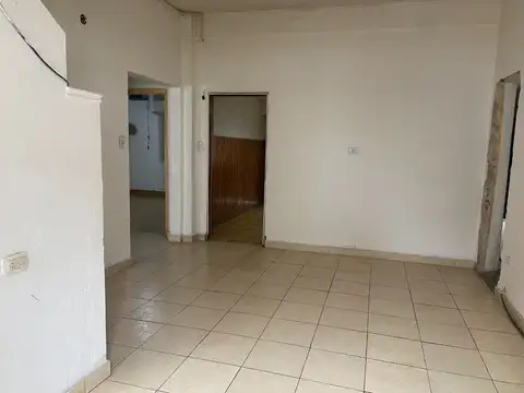 ANDRES LAMAS (624) 8900