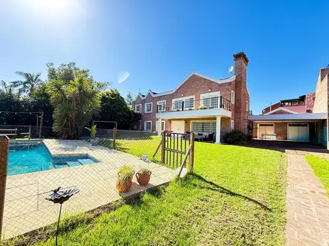 Casa en Alquiler de 5 Dormitorios, Con Pileta - Punta Chica, San Fernando