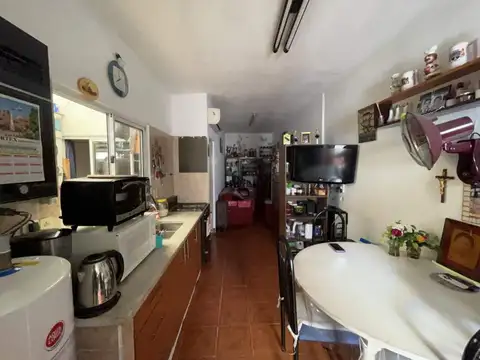 Depto Tipo Casa 6 ambientes con 2 baños