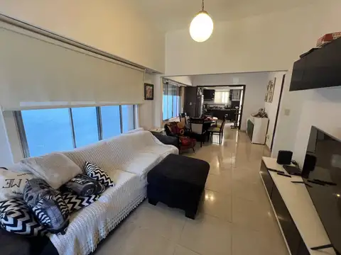 Venta Casa sobre lote propio en Wilde