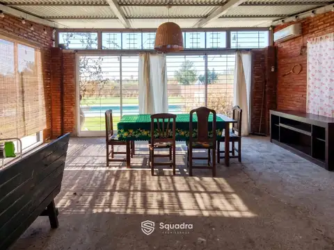 VENTA - Casa de 2 Dormitorios, con jardín y piscina  - Andino