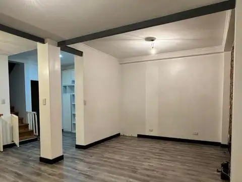 Depto Tipo Casa Monoambiente con 2 baños