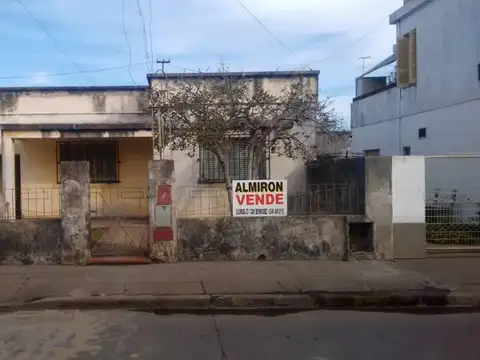 Casa | A Refaccionar | 2 Dormitorios | Capitán Bermúdez | Barrio Centro