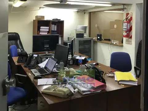 Oficina en Venta con 4 cocheras