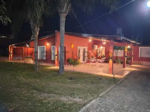 CASA  EN VENTA BARRIO AMPLIACION INAUDI - CORDOBA (RECIBE DEPARTAMENTO / VEHICULO 2024 PARA ARRIBA)