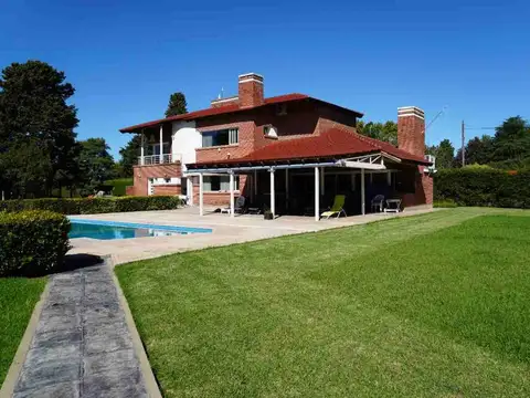 VENTA CASA 5 DORMI SAN NICOLÁS PILETA APTO CREDITO