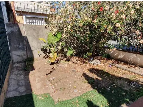 VENTA CASA A REFACCIONAR - FLORIDA OESTE