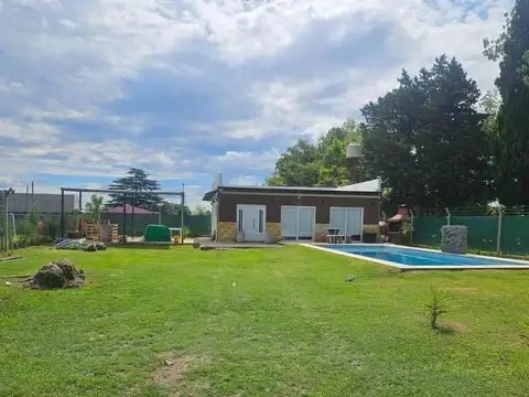 Casa en Venta con 3 cocheras