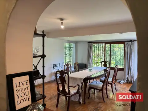 Casa en Venta con 1 cochera