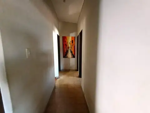 Casa 5 ambientes con 1 baño