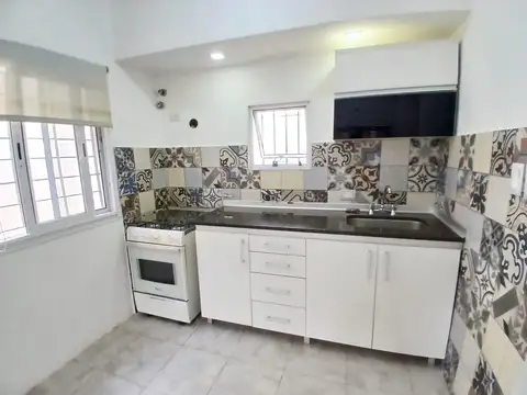 Casa 2 ambientes con 1 baño