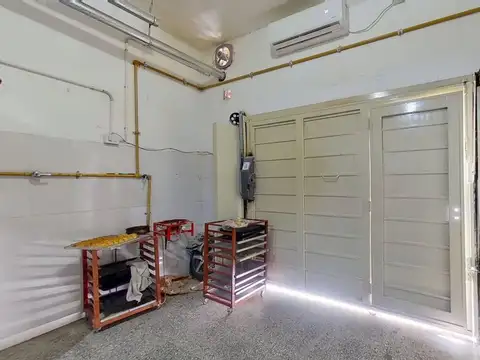 Venta de Galpon 200 m2. Hoy genera renta