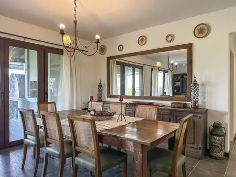 Chacra de 10 Has con casa y haras | Excelente entorno de campo