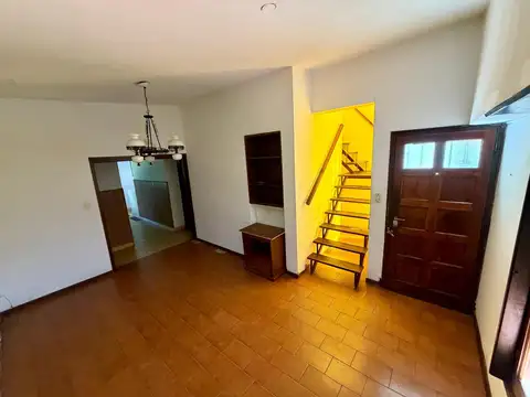 Depto Tipo Casa en Venta 25 años