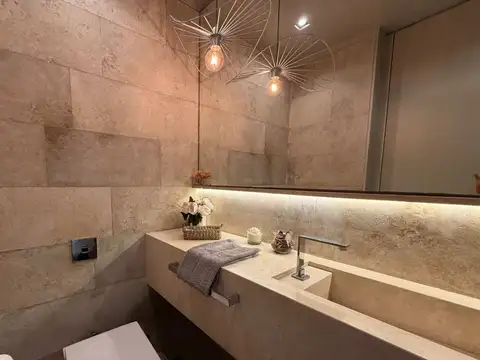 Casa 4 ambientes con 4 baños
