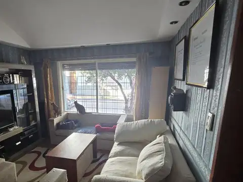 Casa 5 ambientes con 2 baños