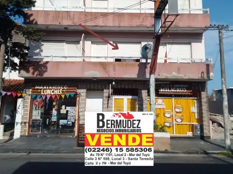 Venta departamento 3 ambientes al frente primer piso en Santa Teresita calle 3 entre 34 y 35.