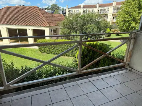 Departamento en Alquiler con 1 cocheras