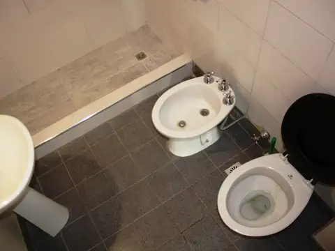 Departamento 1 amb con ptio en venta en Villa Luro